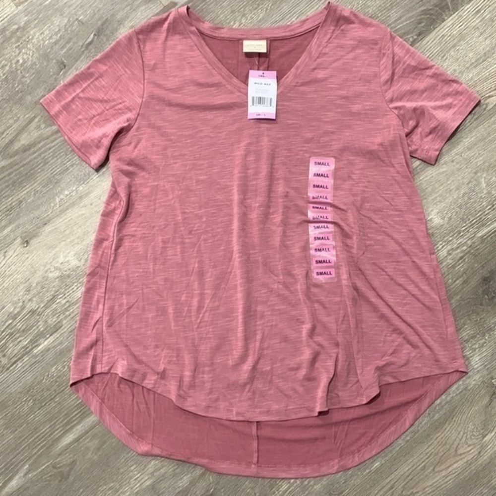 Women’s Pink Shirt NWT